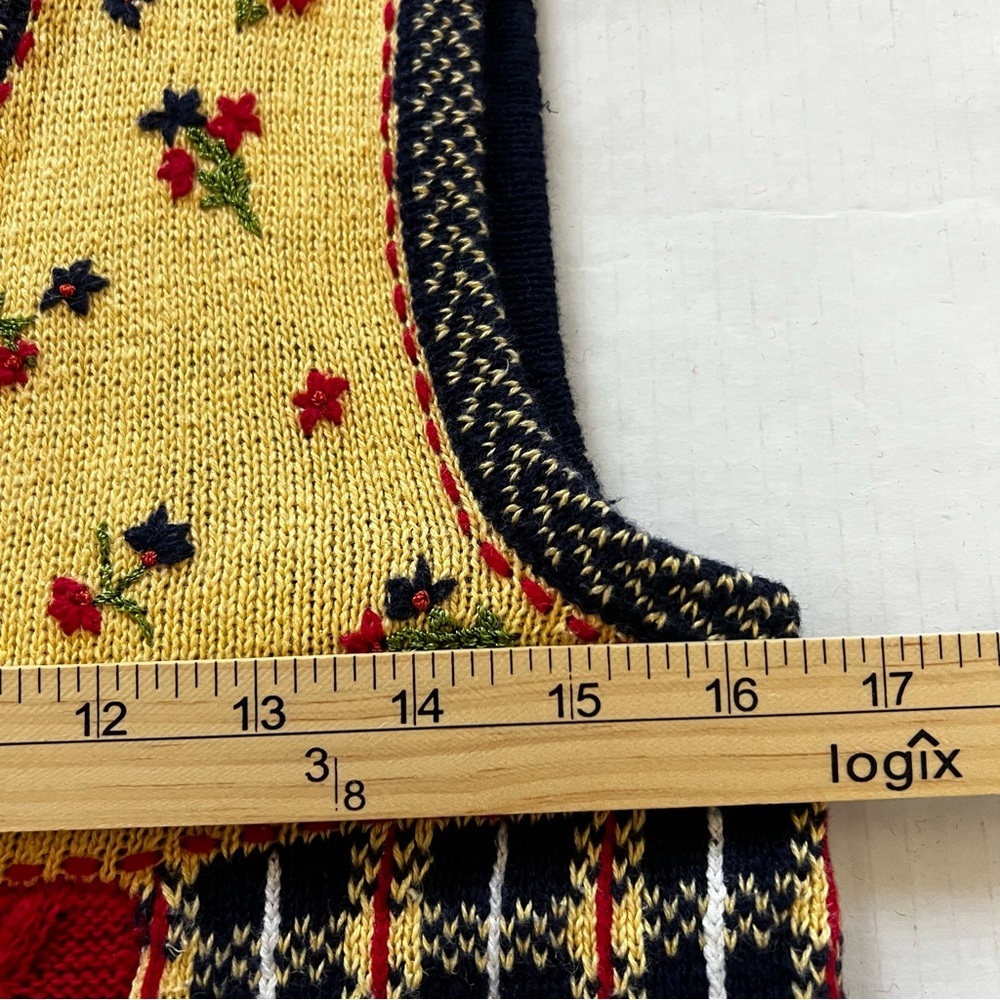 Vintage Hand Embroidered Patchwork Knit Sweater Vest Colorblock Cottagecore S/P - Picture 15 of 16